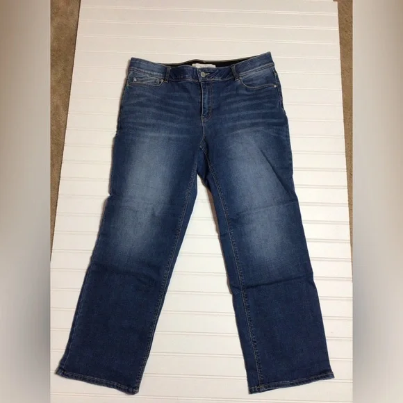 Cato 12p Women's Straight Leg Blue Jeans (0205) - Picture 4 of 10